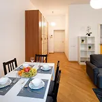 아파트 Old Two Floor Palasta Loft With River View *