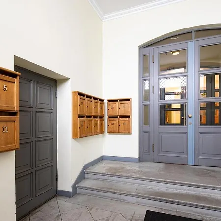 Dzīvoklis Old Two Floor Palasta Loft With River View