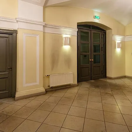 Dzīvoklis Old Two Floor Palasta Loft With River View Riga