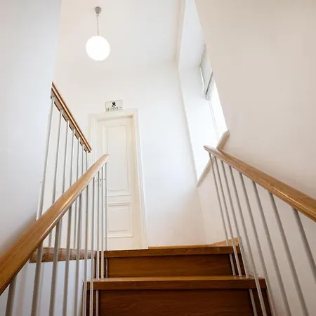 Lejlighed Old Two Floor Palasta Loft With River View *