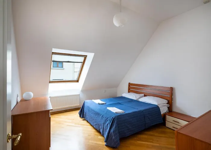 Lejlighed Old Two Floor Palasta Loft With River View *