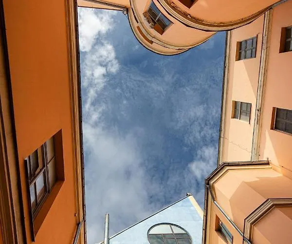 Old Two Floor Palasta Loft With River View Riga