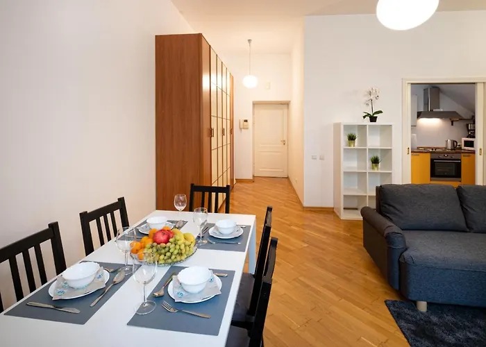 Lejlighed Old Two Floor Palasta Loft With River View *