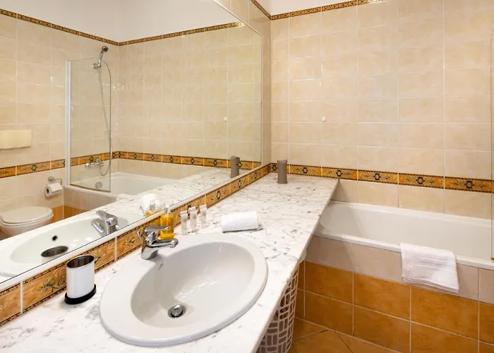 Old Two Floor Palasta Loft With River View * Ρίγα